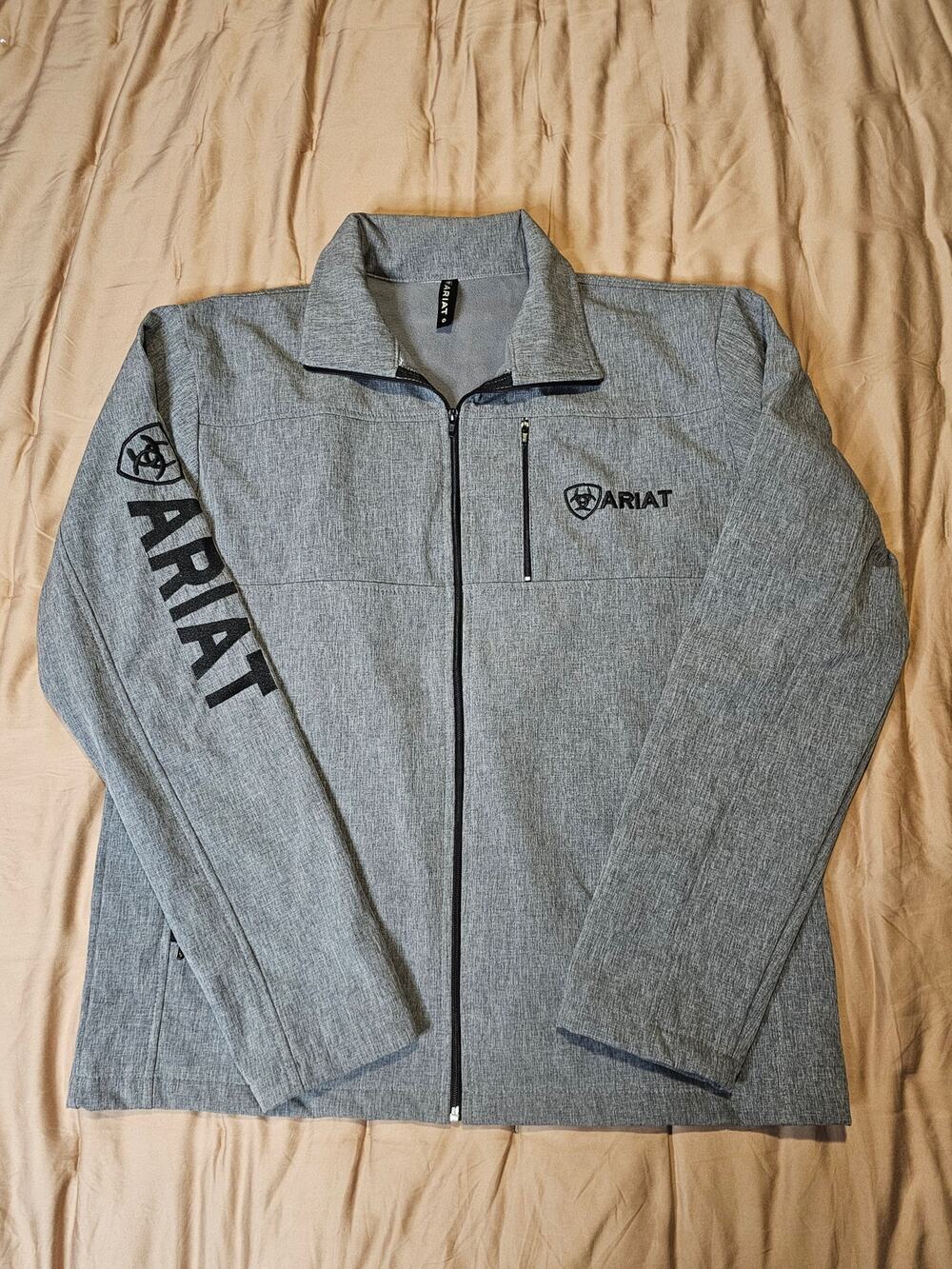 Ariat Men's Large Softshell Jacket Gray Full Zip Embroidered Logo